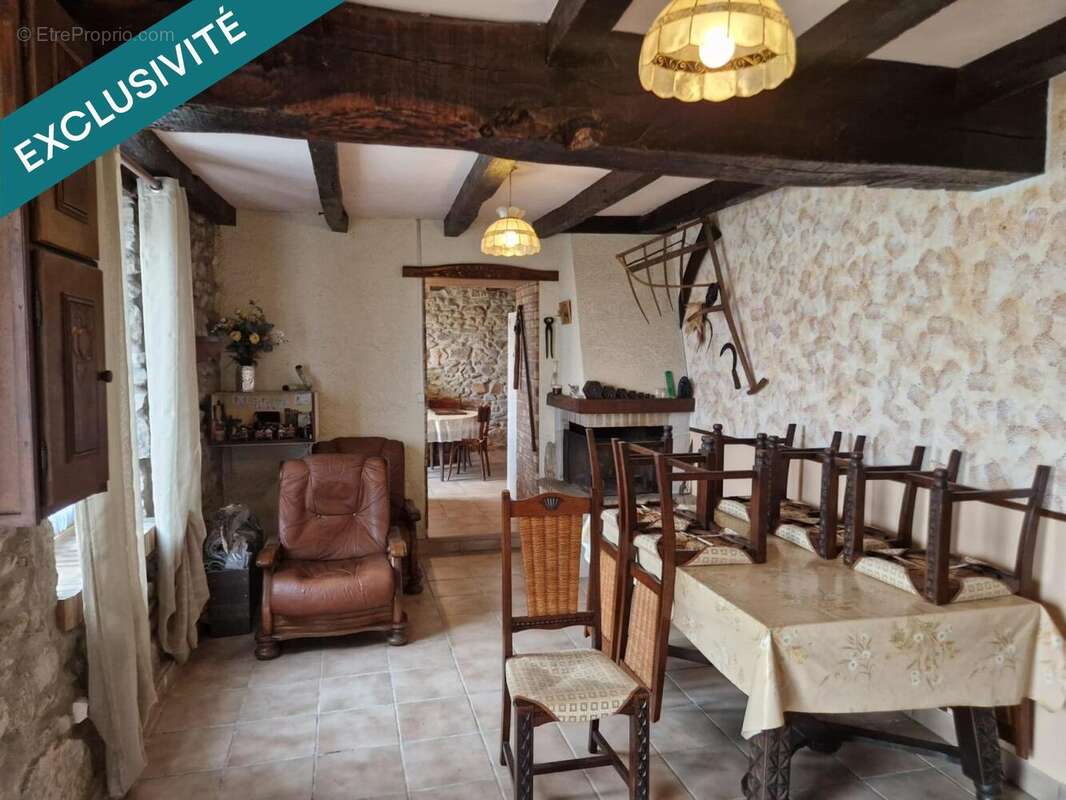Maison 62 m² à Chirat-L'eglise  - photo 3
