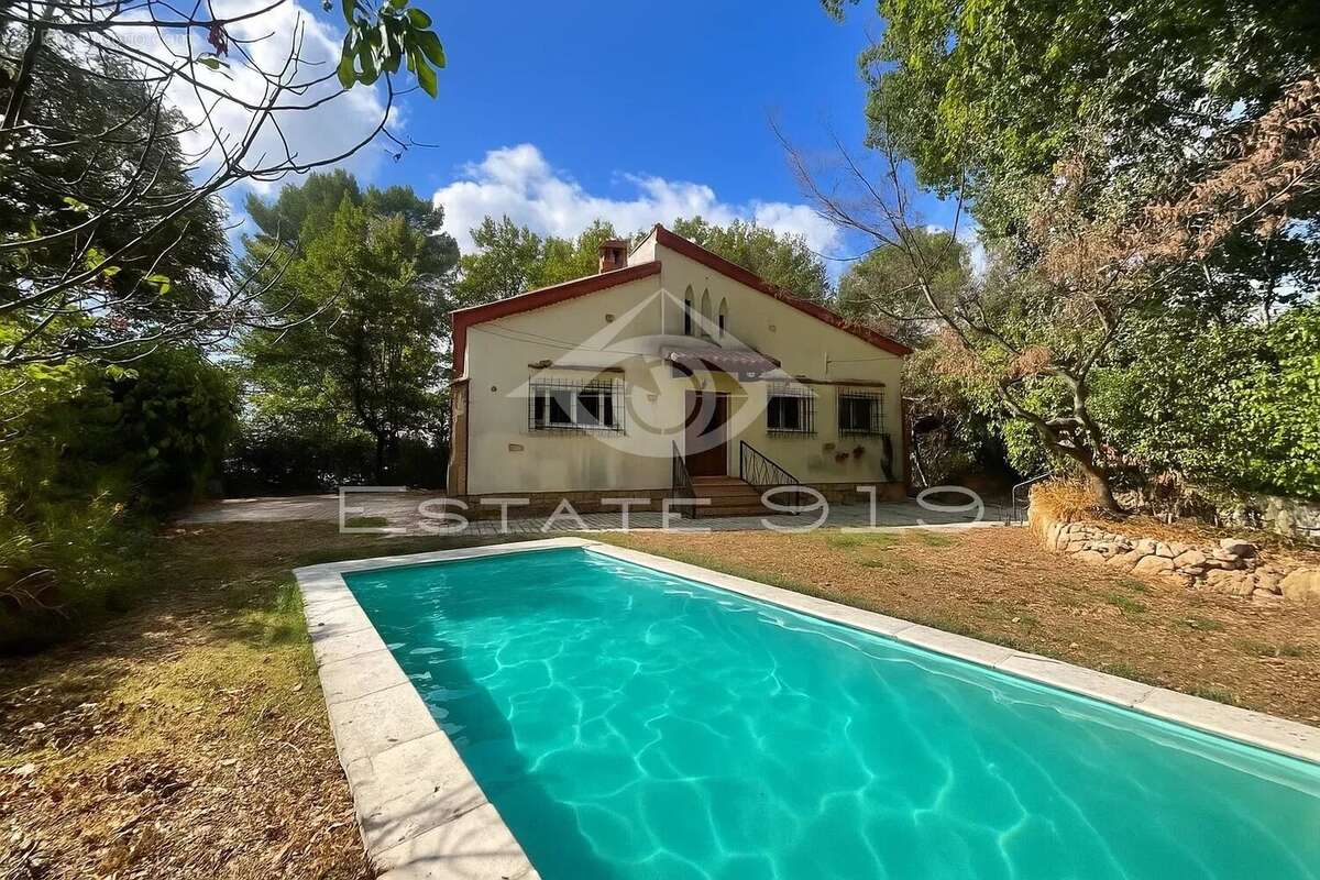 Maison à ROQUEFORT-LES-PINS