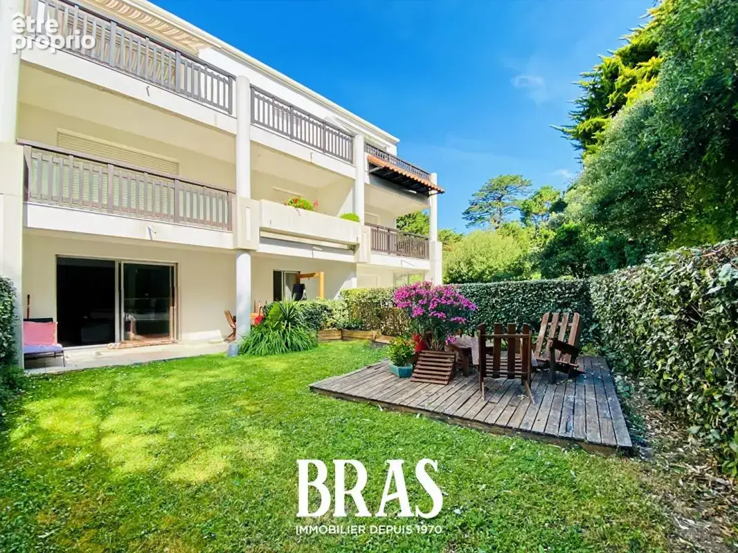 À vendre - Charmant type 2 avec terrasse, jardin privatif et parking - La Baule-Les Pins - photo 4
