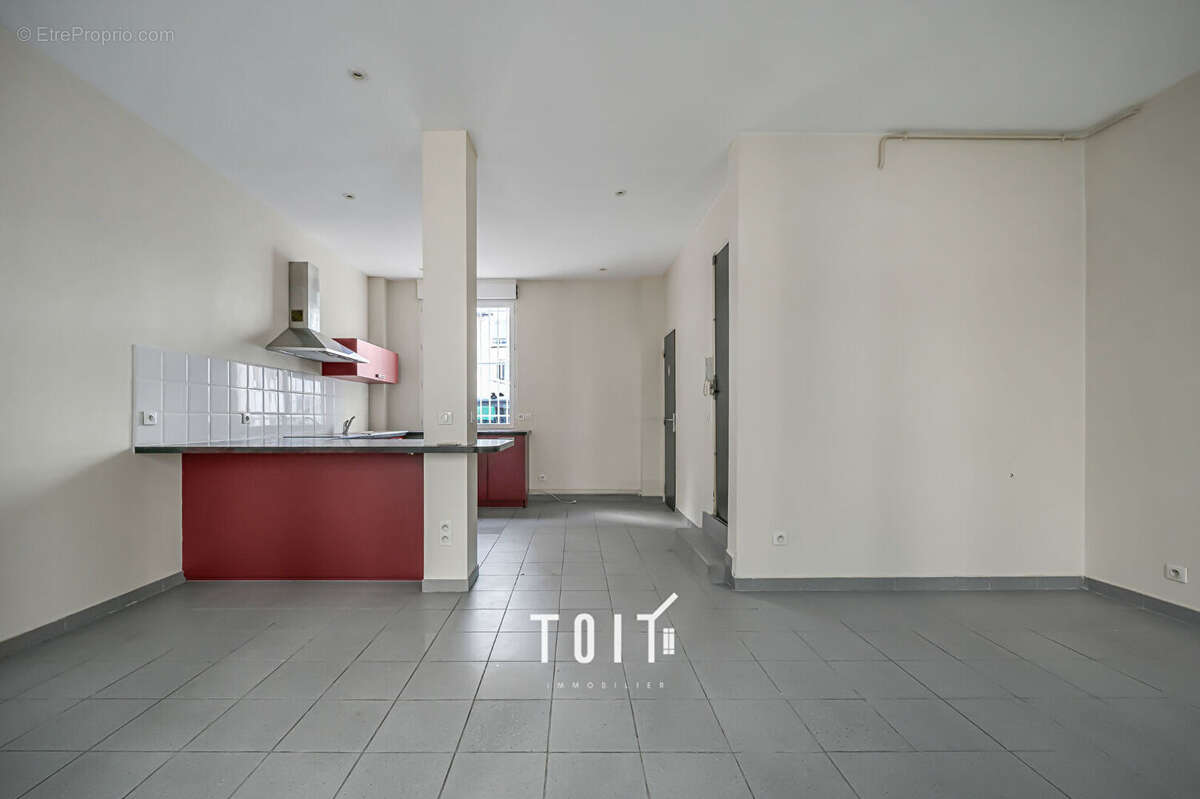 Appartement à PARIS-14E