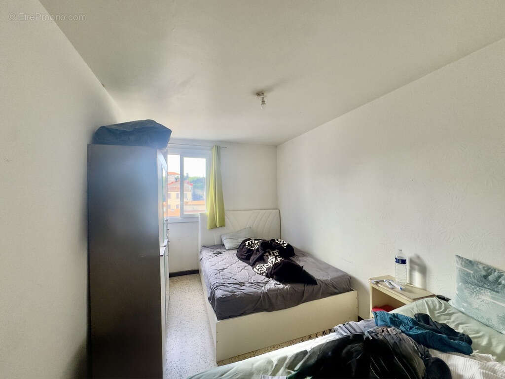 Appartement à MARSEILLE-3E