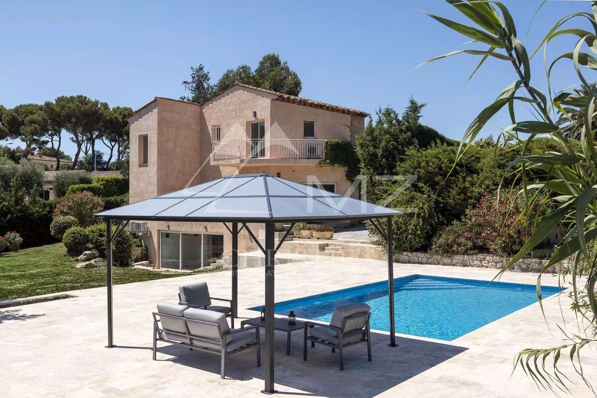 Hauteurs de Cannes - Élégante propriété familiale rénovée avec piscine - photo 12