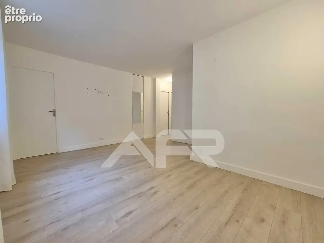 3 pièces 2 chambres a chatou - photo 4