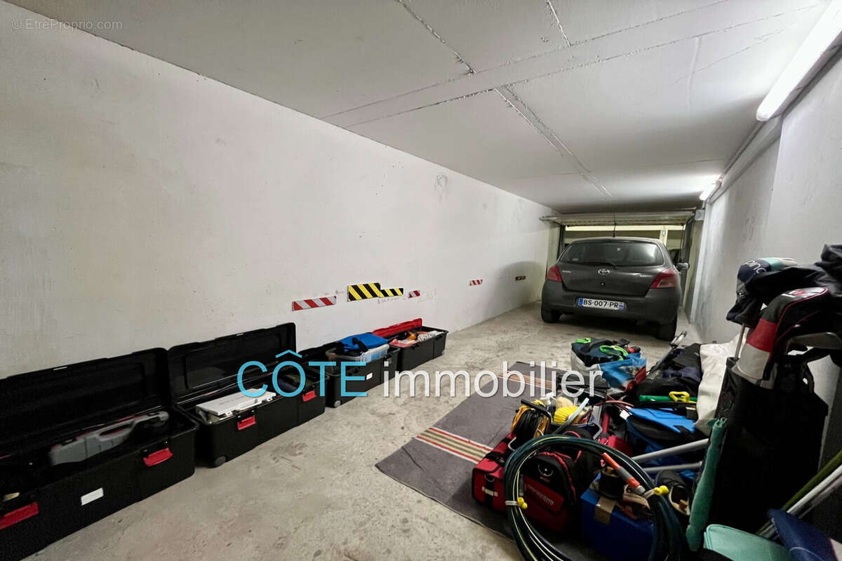 Parking à ANTIBES