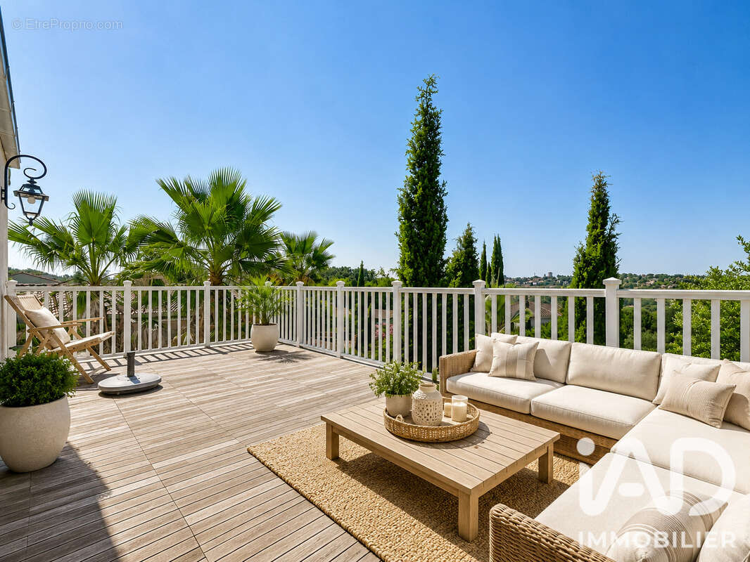 Maison 285 m² à Saint-Jean  - photo 6