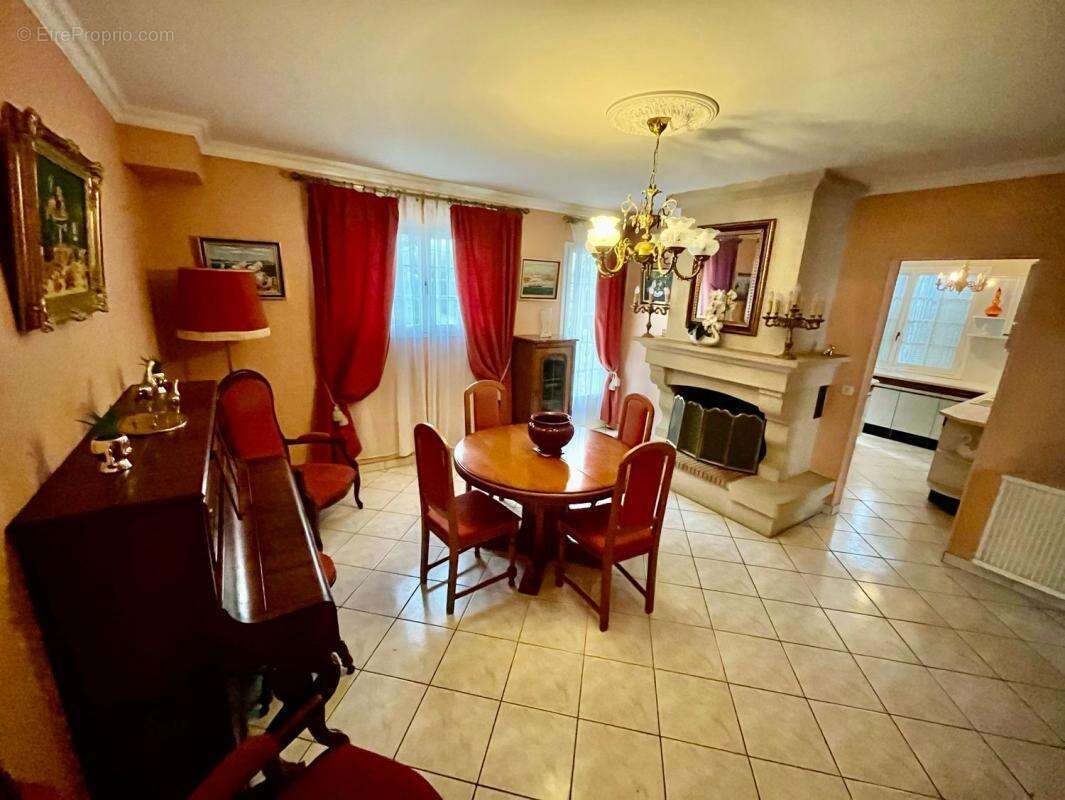 Maison à SAINT-LOUBES