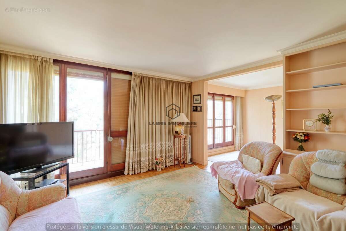 Appartement 80 m² à Villecresnes  - photo 4
