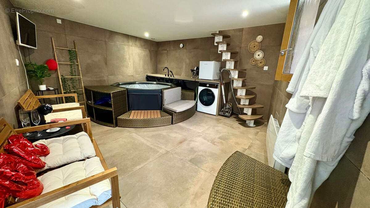 Maison à CHATELGUYON