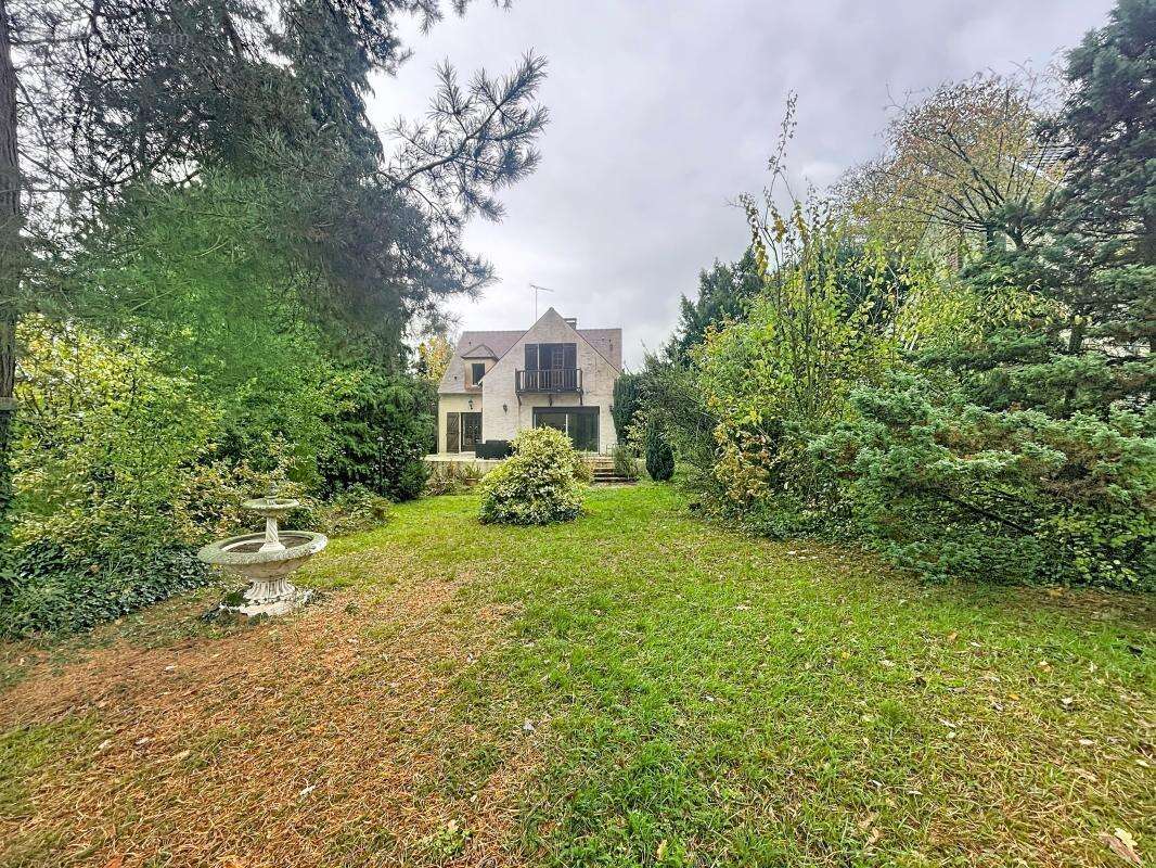 Maison 150 m² à Jouars-Pontchartrain  - photo 2