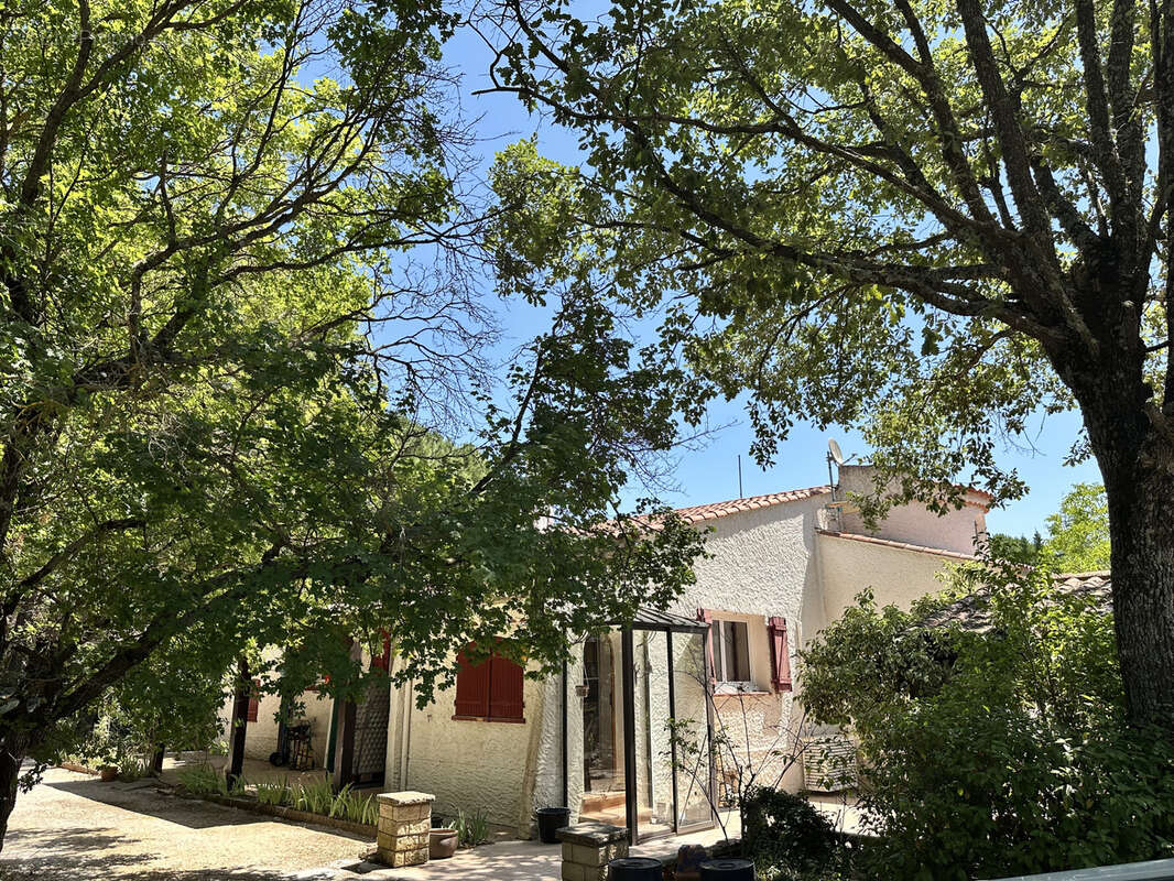 Maison à SAINT-MAXIMIN-LA-SAINTE-BAUME