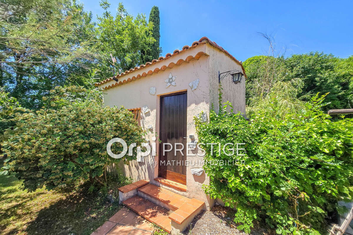 Maison 120 m² à Biot  - photo 8