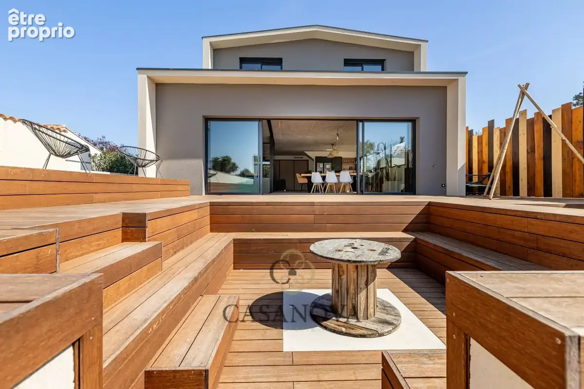 Villa contemporaine avec piscine intérieure à Pérols proche Montpellier - photo 4