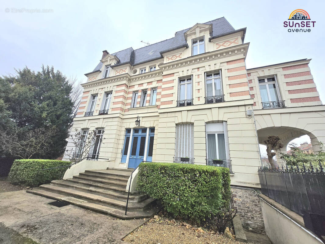 Appartement à ENGHIEN-LES-BAINS