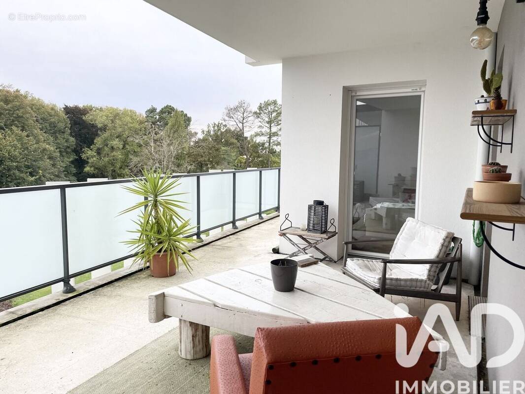 Photo 1 - Appartement à VILLENAVE-D'ORNON