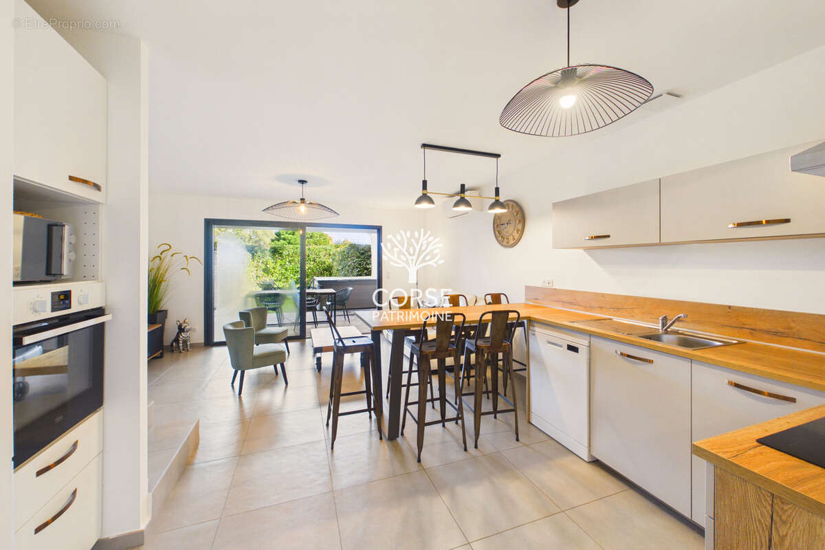 Appartement à LECCI