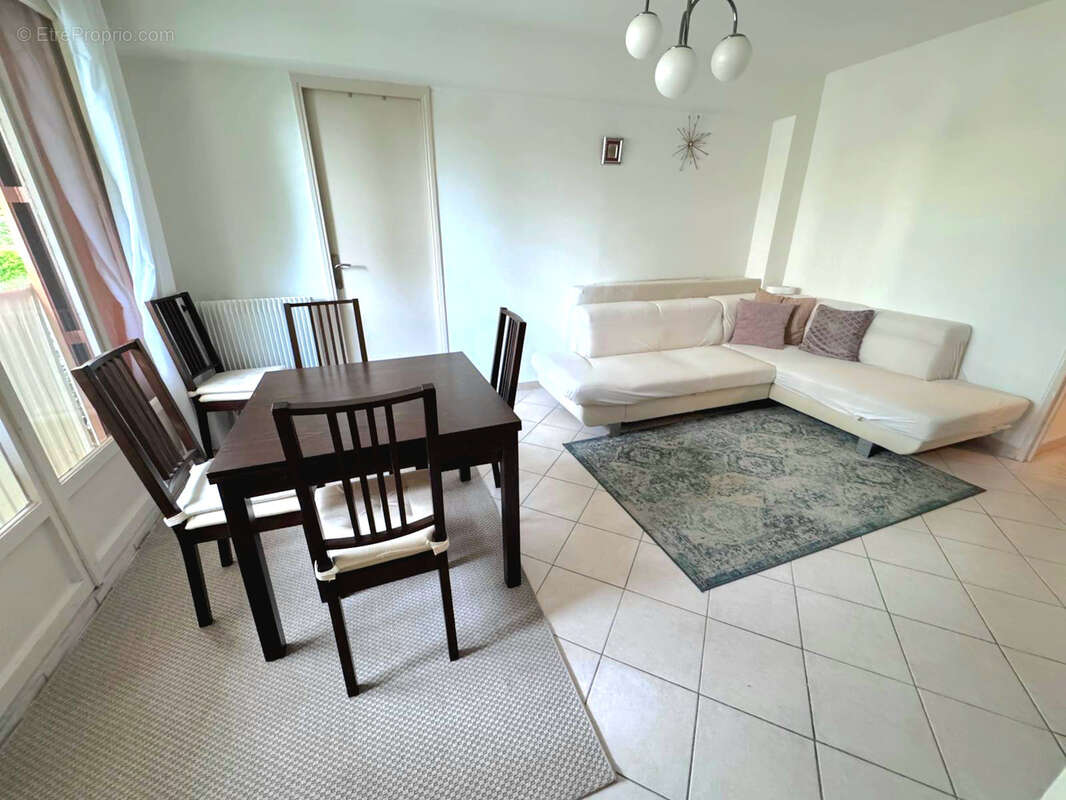 Appartement à MARSEILLE-9E