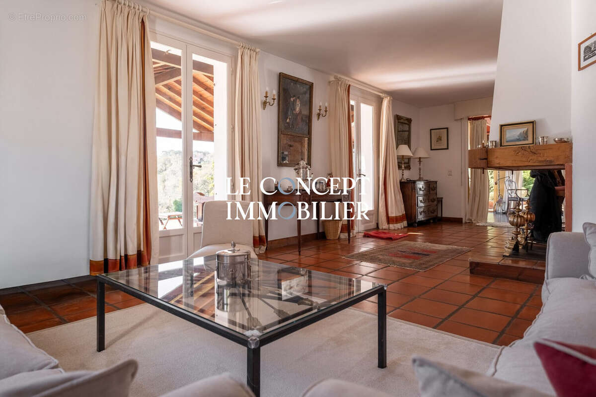 Maison à BASSUSSARRY