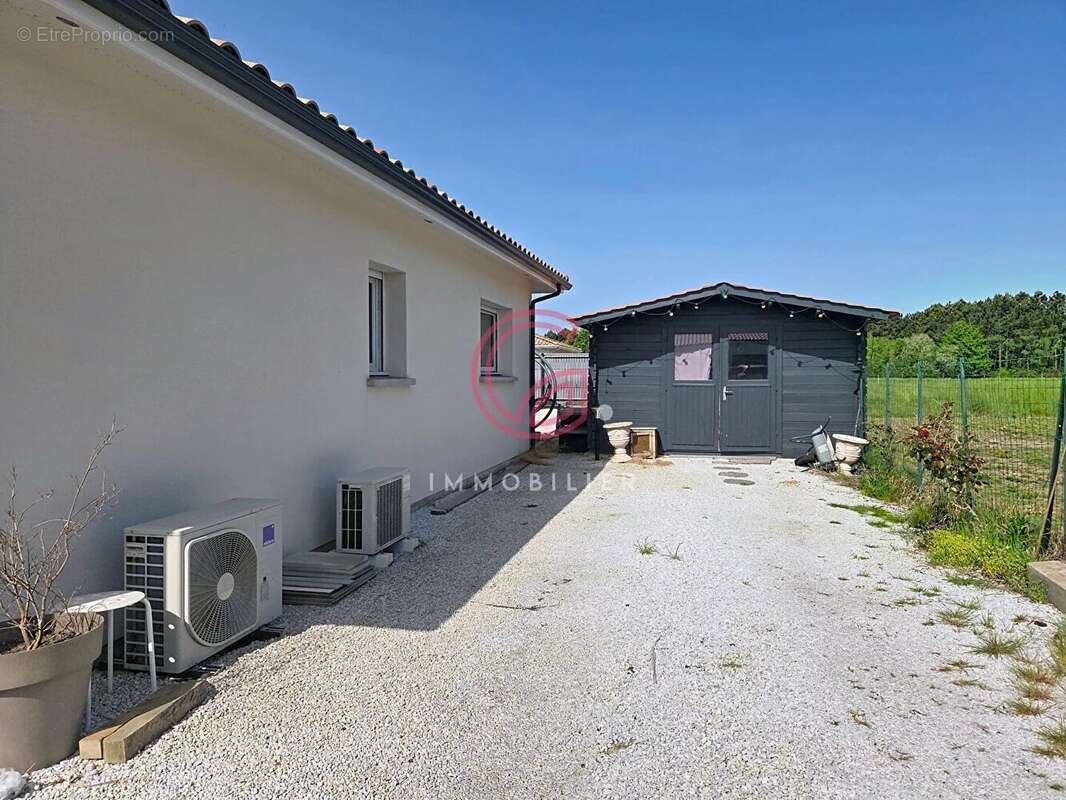 Maison à PARENTIS-EN-BORN