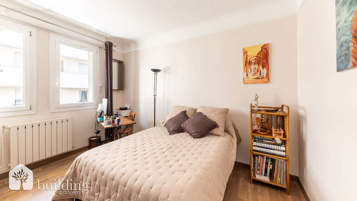 Appartement à LEVALLOIS-PERRET