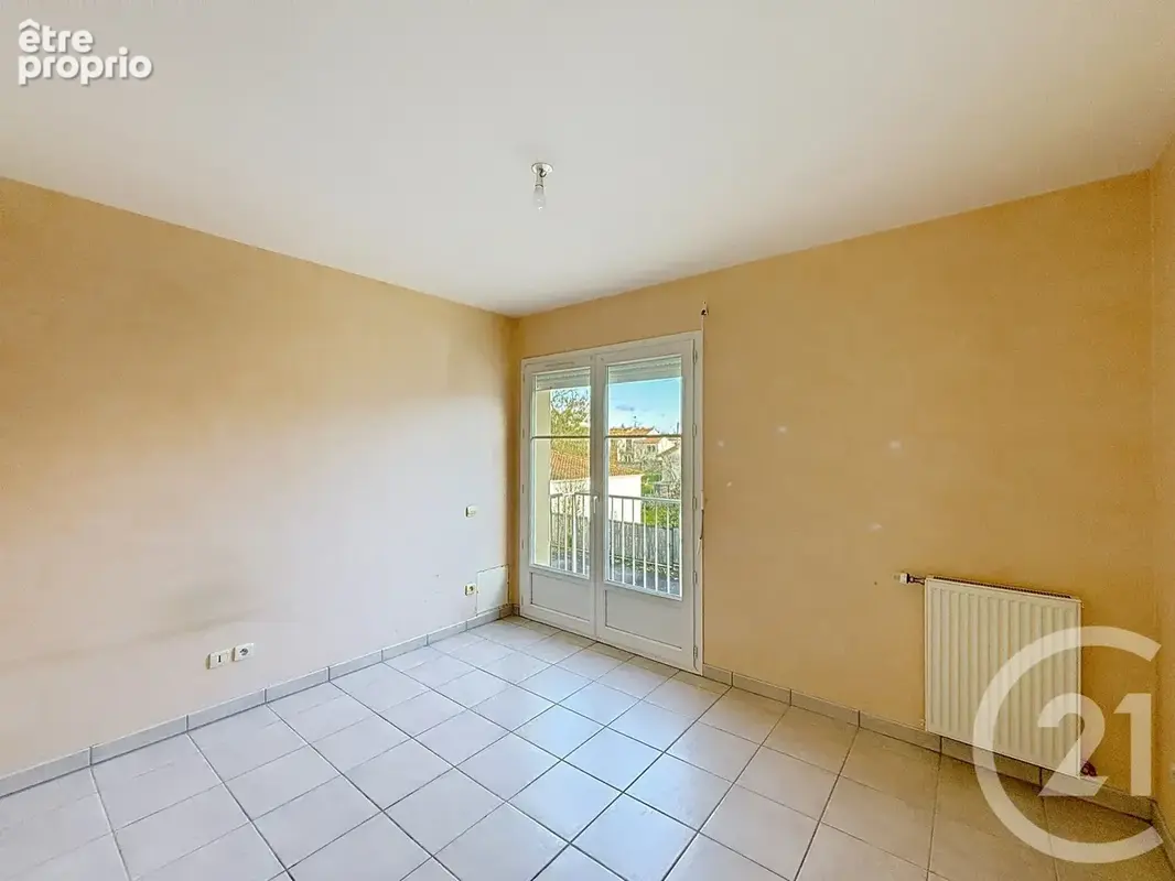 Maison 5 pièces 109 m² à vendre à Gond-Pontouvre (16160) - photo 8