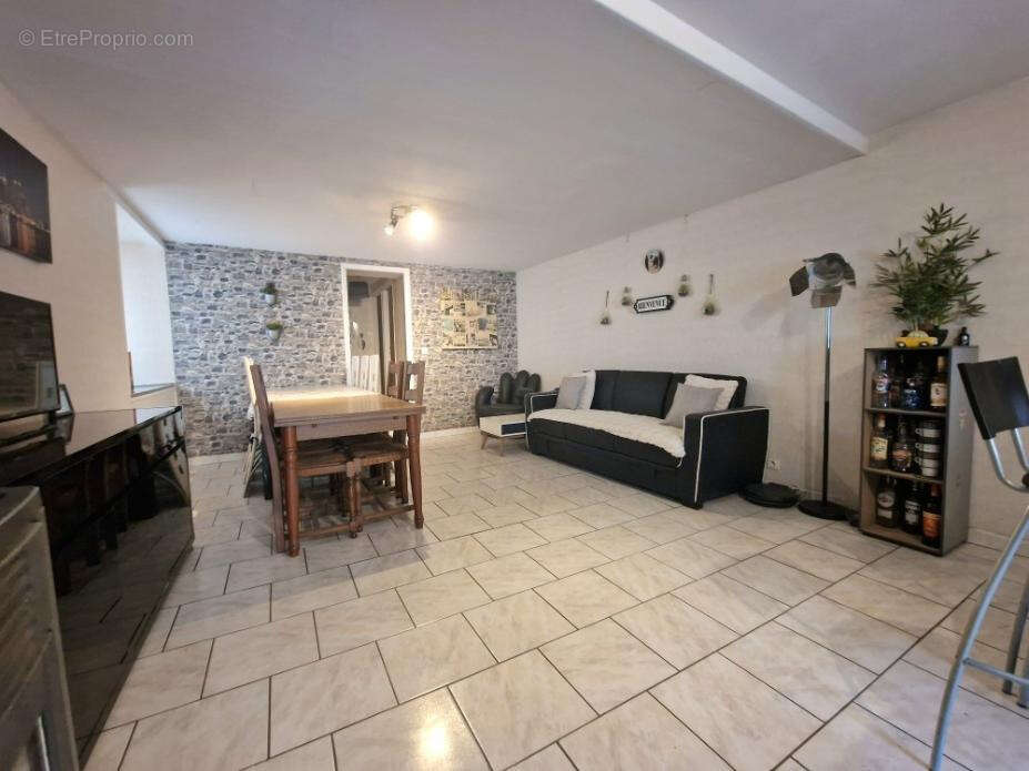 Maison à SORCY-SAINT-MARTIN