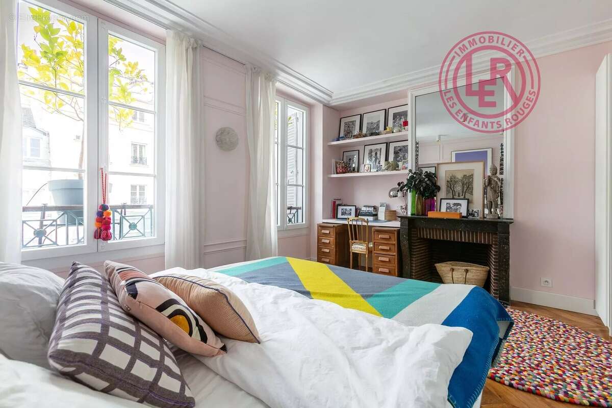 Appartement à PARIS-3E