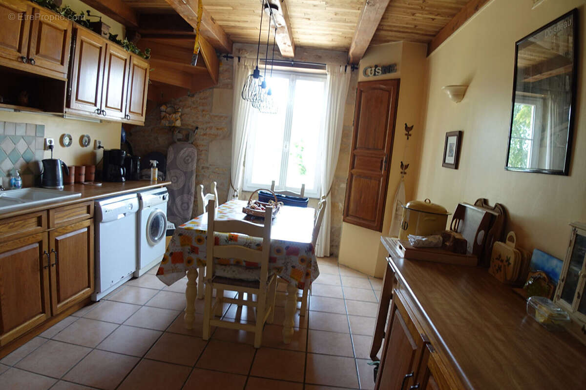 Maison à CHAMPNIERS