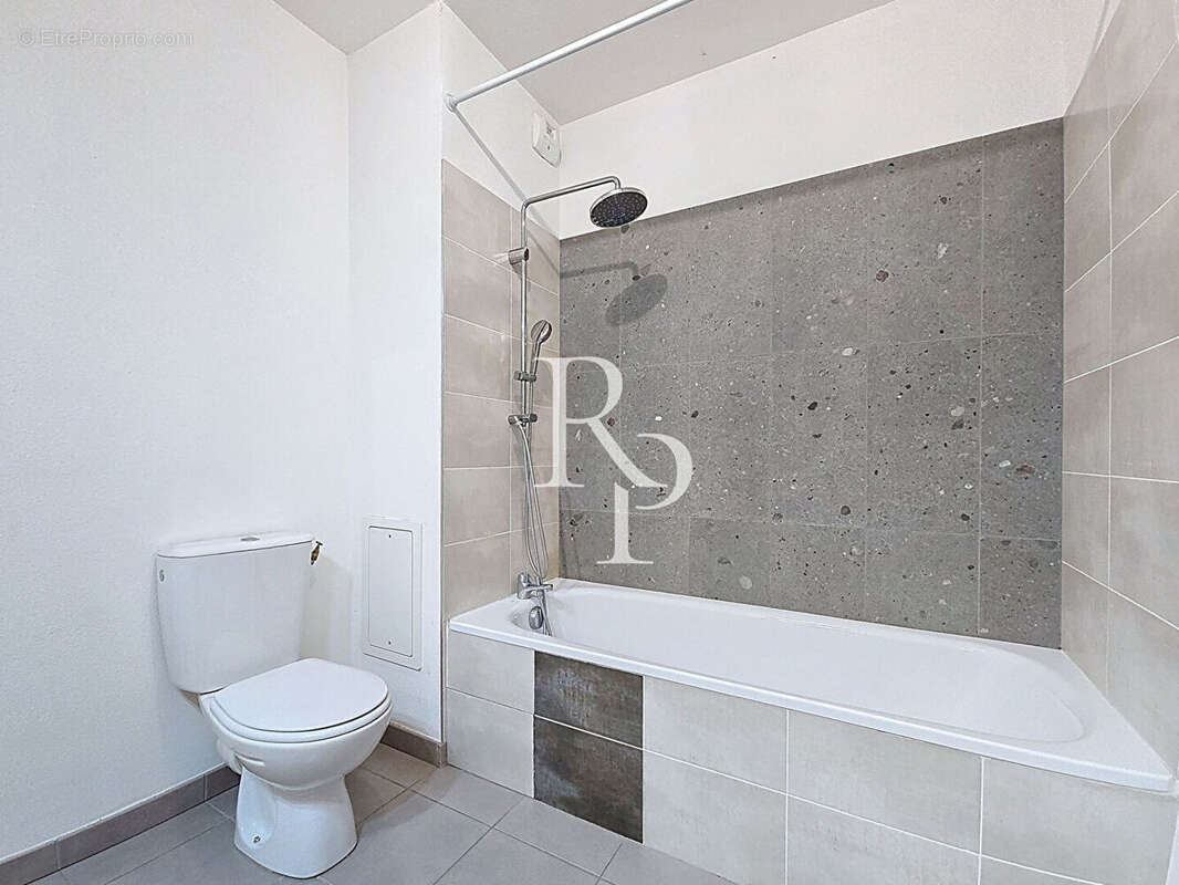 Appartement à CRAPONNE