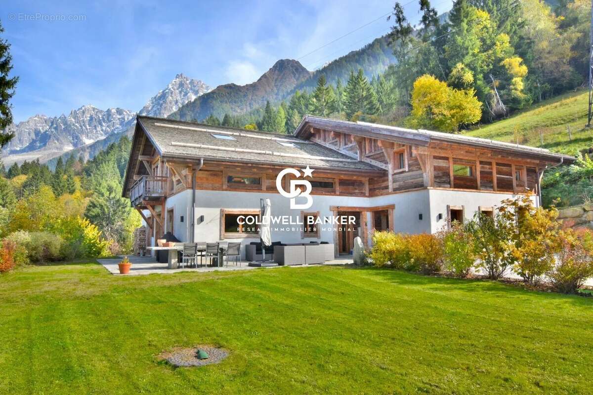 Maison à LES HOUCHES