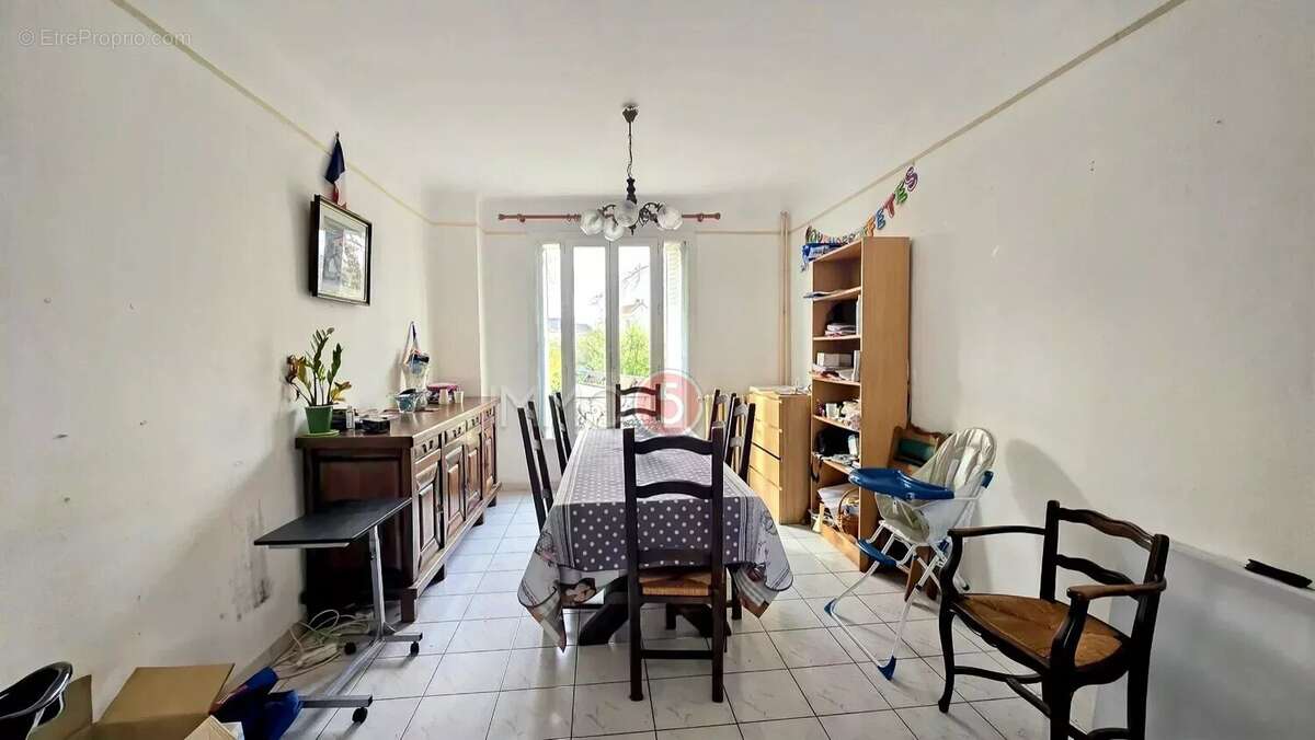 Maison à VILLEMOMBLE