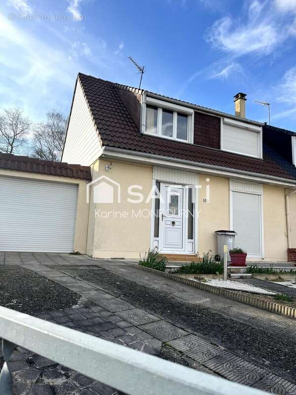 Photo 2 - Maison à SAINT-QUENTIN