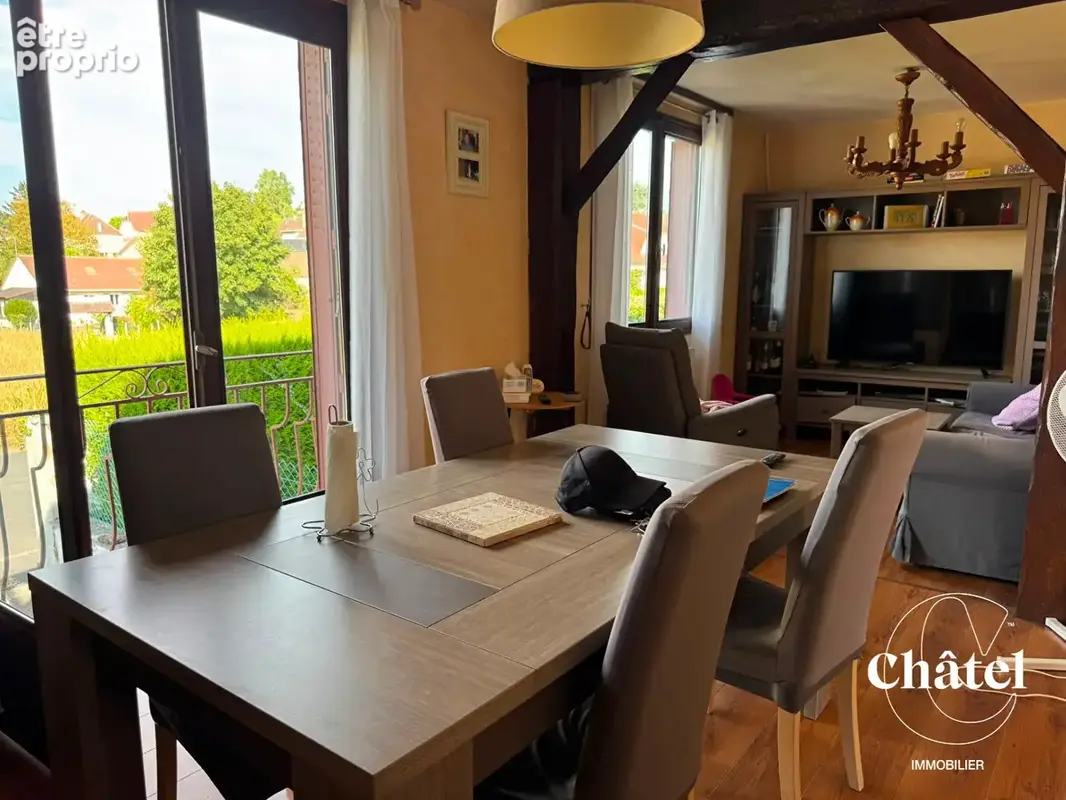 SAINT-MAXIMIN - Maison sur sous-sol et garage - jardin - photo 4