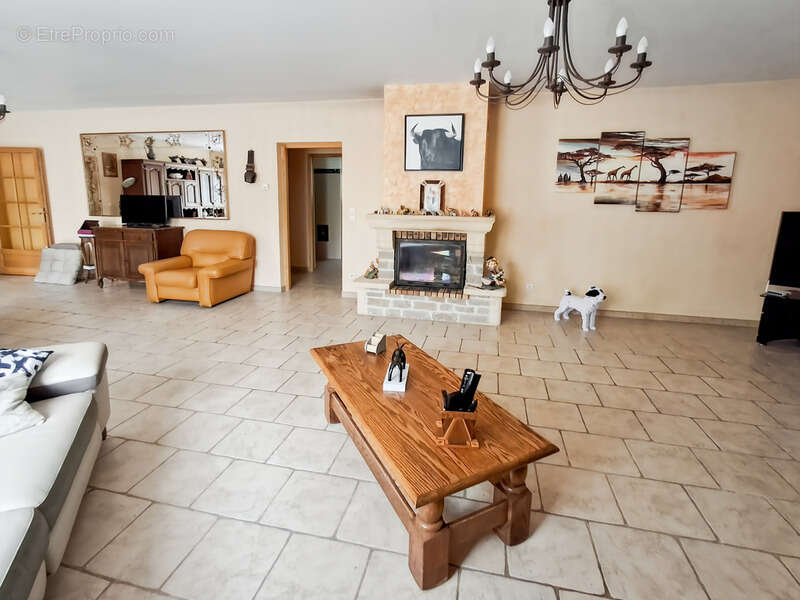 Maison à BOUGLAINVAL