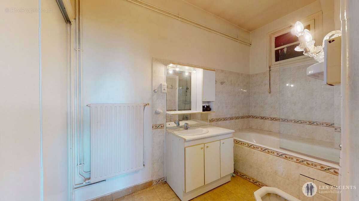 Appartement à AIX-LES-BAINS