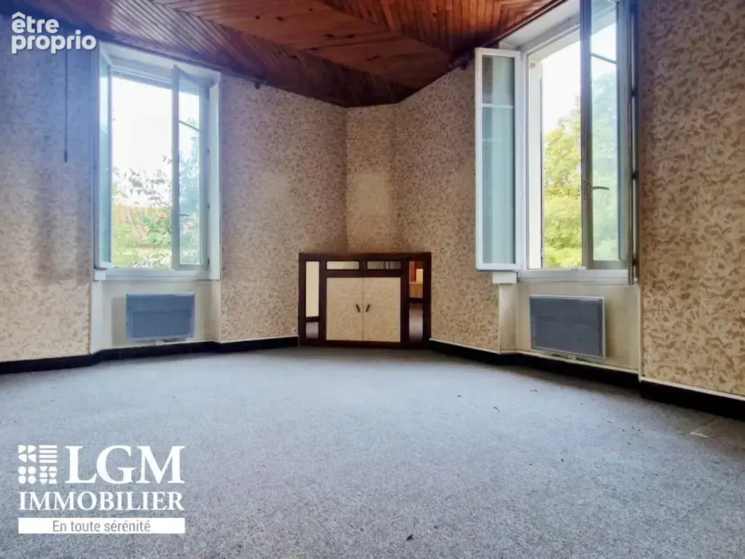 Appartement À Vendre T 4 + 16 m2 de terrasse et une cave de 30m2 - photo 10