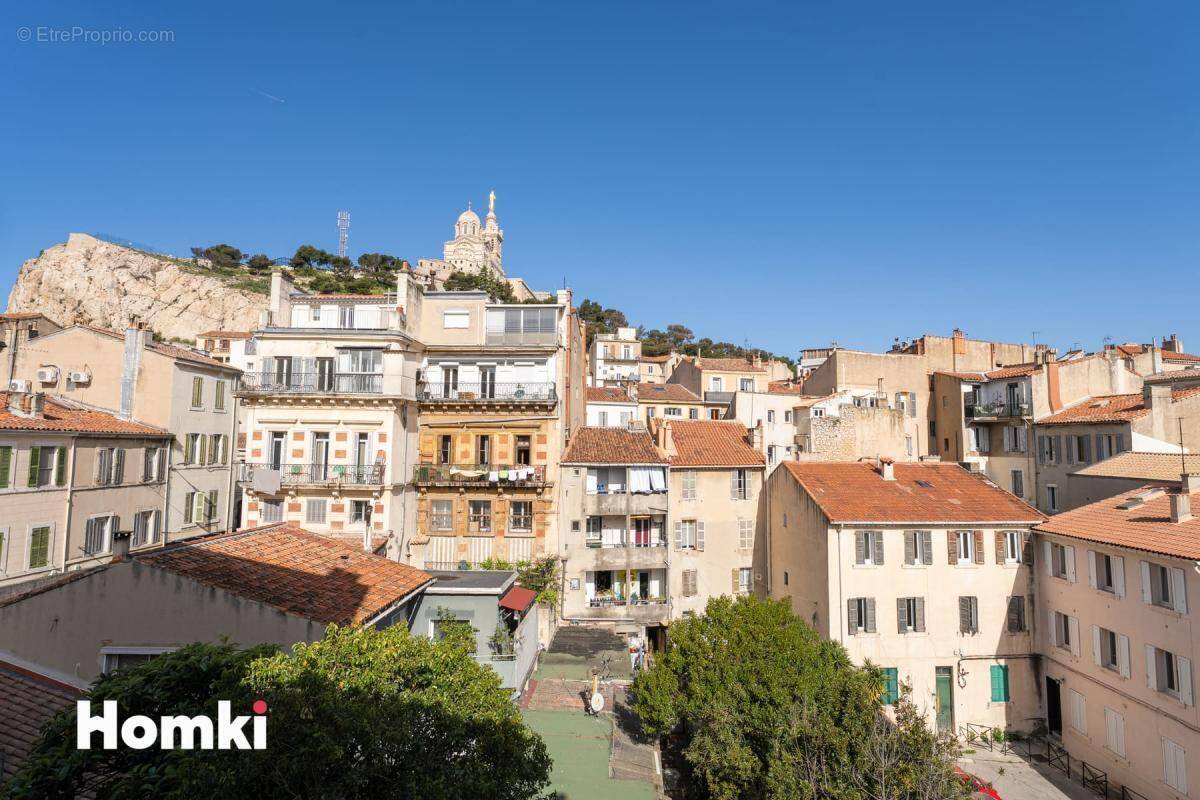 Appartement à MARSEILLE-6E