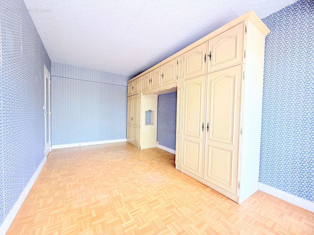 Appartement à RUEIL-MALMAISON