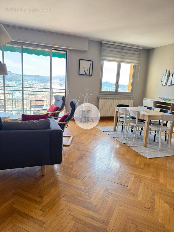 Appartement à MARSEILLE-6E