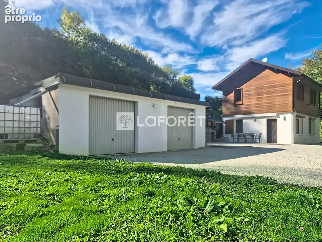 Maison familiale, 3 chambres, au calme, à deux pas du lac de La Thuile - photo 4