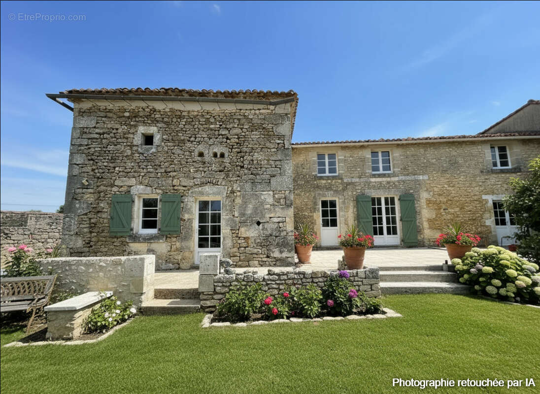 Maison à DIRAC