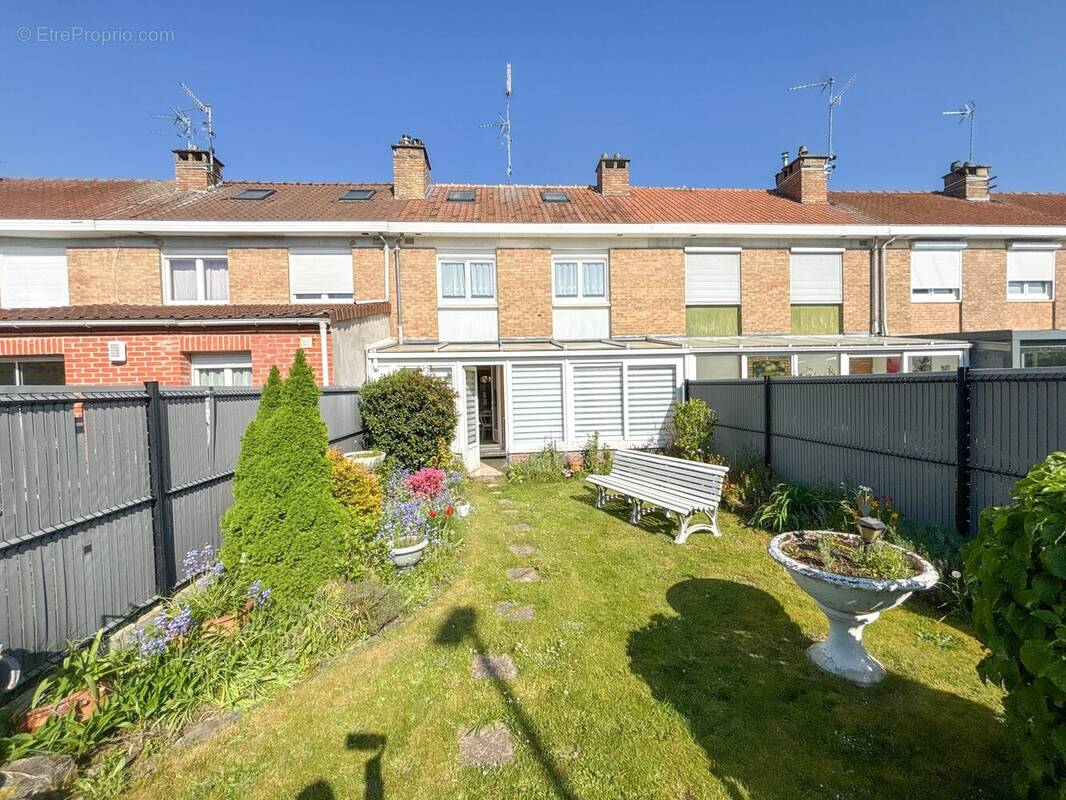 Maison à LYS-LEZ-LANNOY