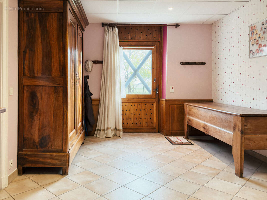 Maison à BAIGNES-SAINTE-RADEGONDE