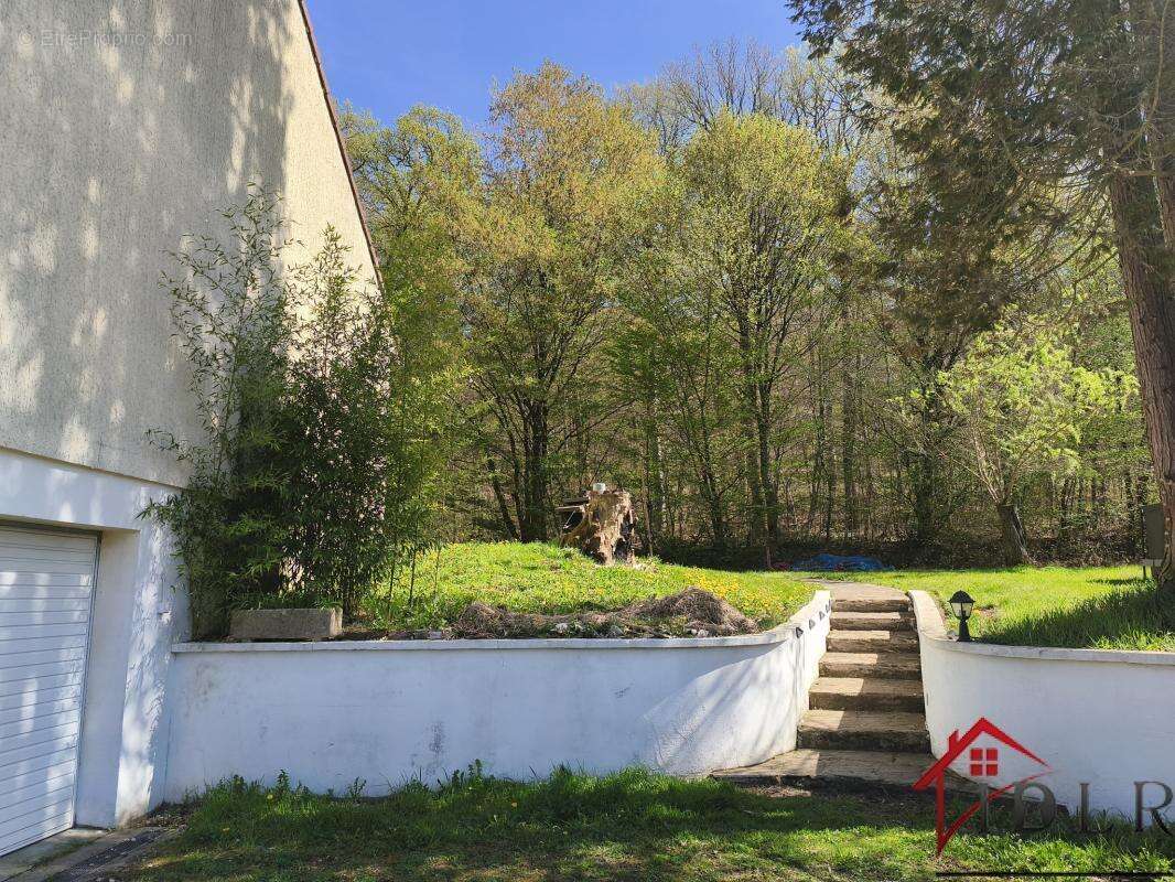 Maison à FONTAINE-LES-LUXEUIL