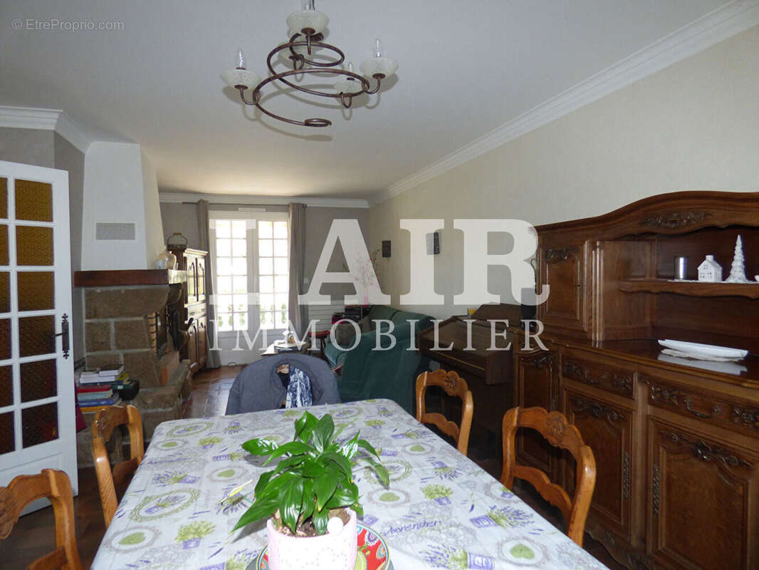 Maison à PRE-EN-PAIL