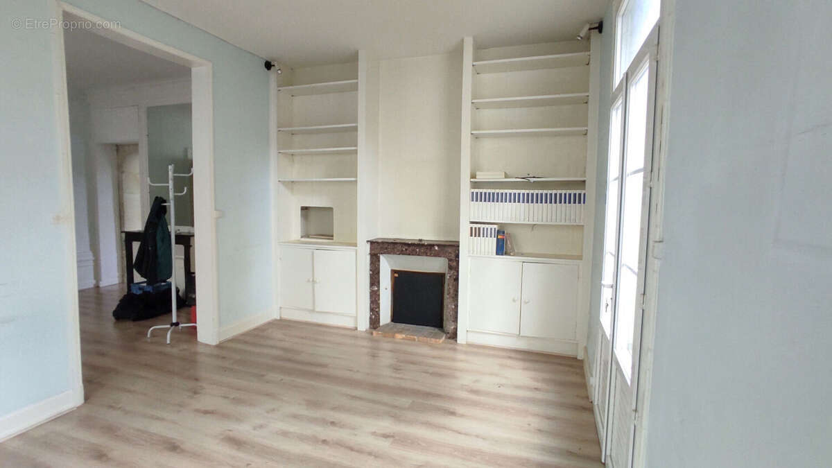 Maison à CHATELLERAULT