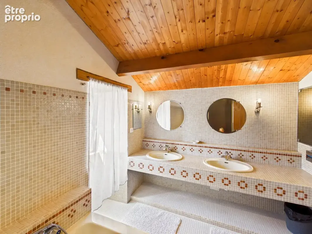 Propriété en pierre avec maison d'amis, piscine, dépendance et 1 hectare de terrain proche de Montaigu-de-Quercy (Tarn-et-Garonn - photo 16