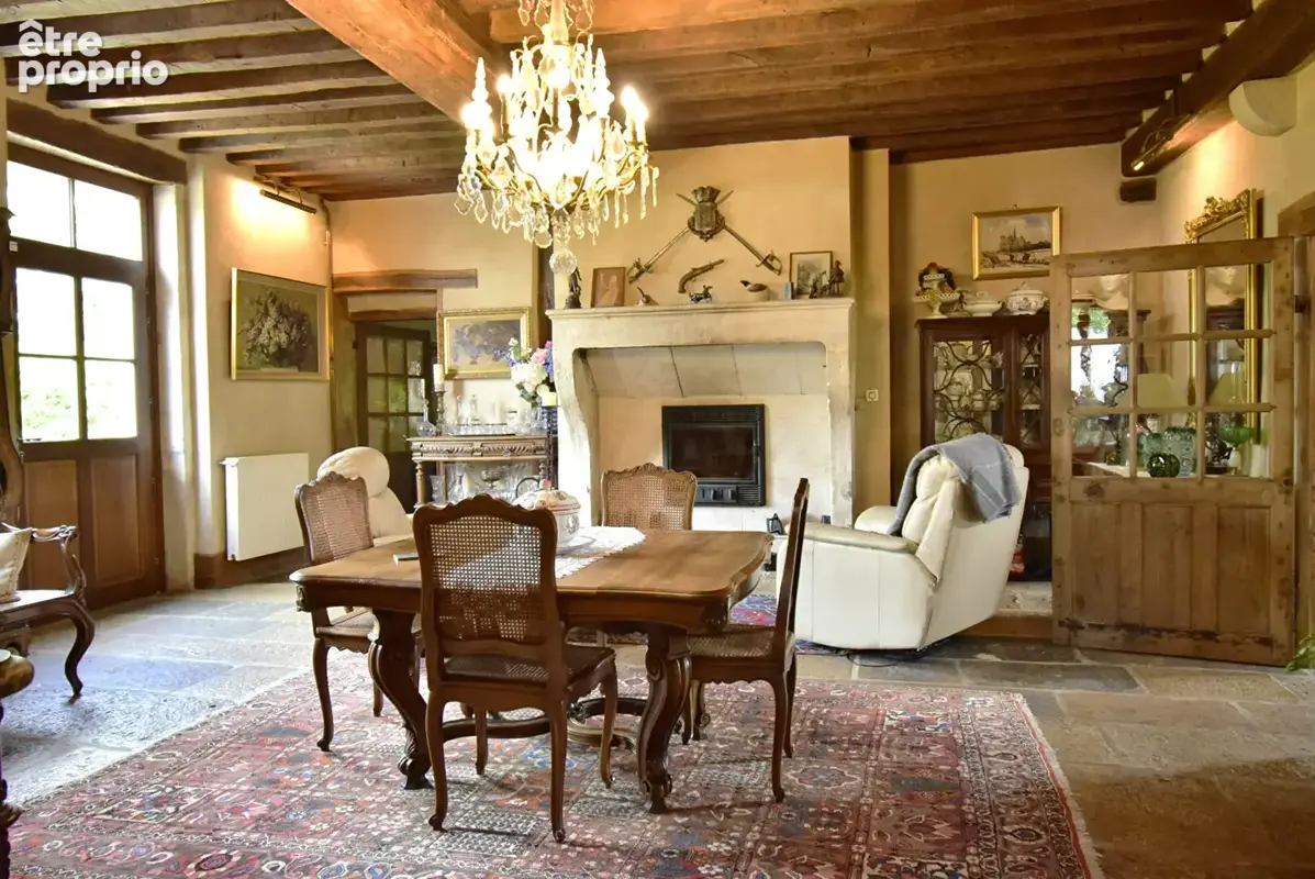 ST MARTIN EN BRESSE, Maison de maître avec 1ha37a de terrain - photo 2