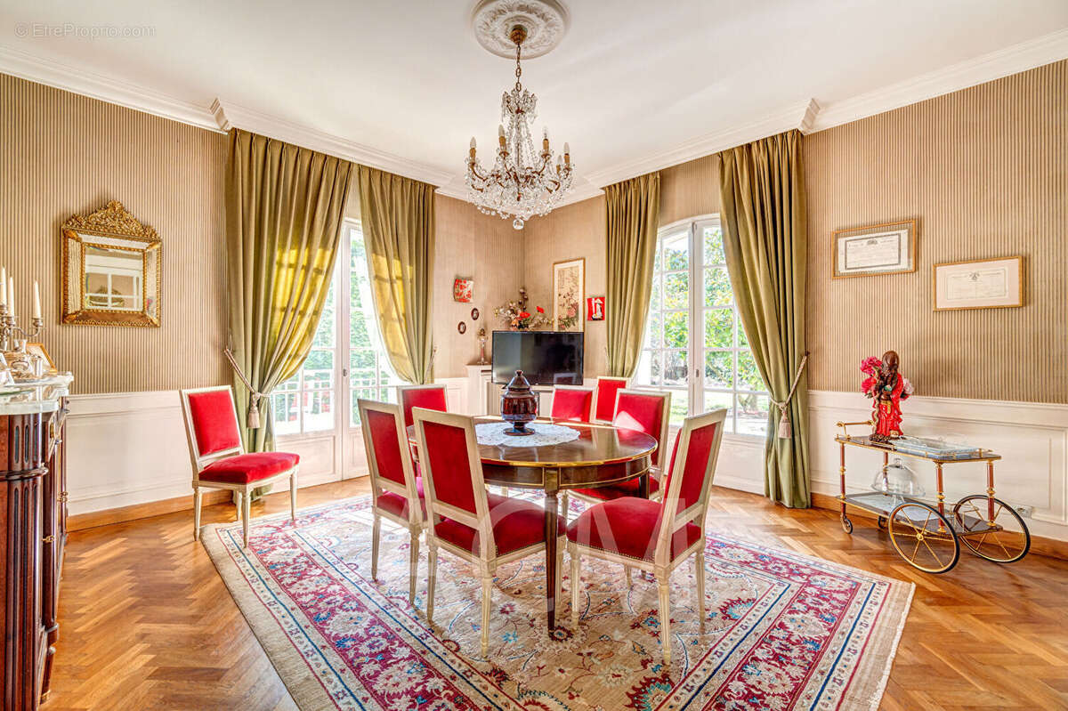 Maison à MAISONS-LAFFITTE