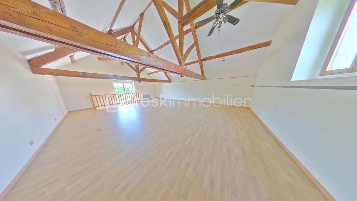 Appartement à BRAY-SUR-SEINE