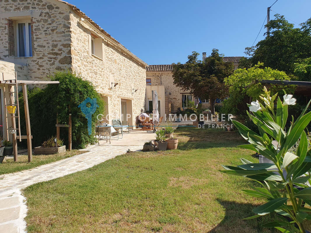 Maison à GOUDARGUES